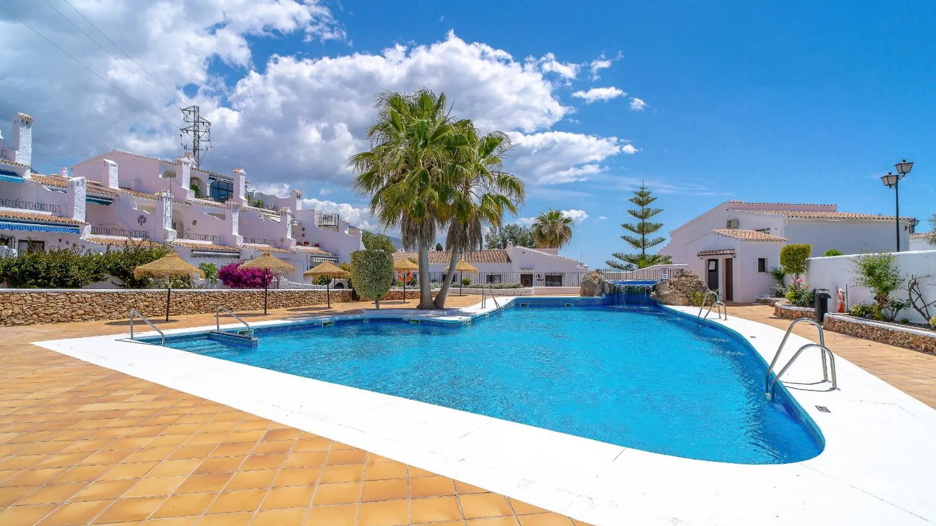 Capistrano Village Garden By Casasol Nerja